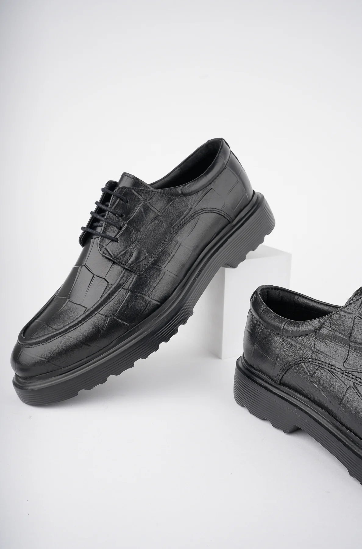 Chaussure Derby  en Cuir MUGGO JONES – Finition Brillante & Confort Haute Qualité